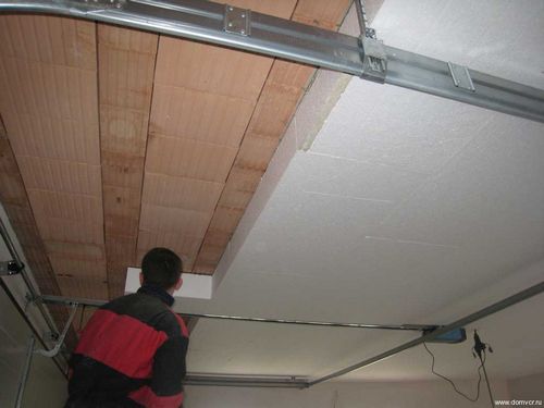 Утепление потолка в гараже изнутри