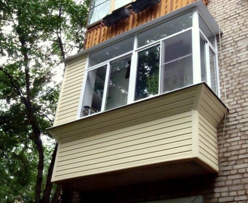 Алюминиевое остекление балконов: рекомендации и советы. Особенности алюминиевого остекления балконов. Алюминиевое остекление балконов: виды и отличия, особенности монтажа, пошаговая инструкция.