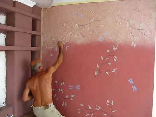 Чем покрасить стены в квартире вместо обоев: особенности декоративной краски