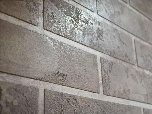 Декоративная плитка под кирпич для внутренней отделки особенности укладки своими руками