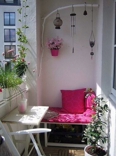 Дизайн маленького балкона от света до мебели