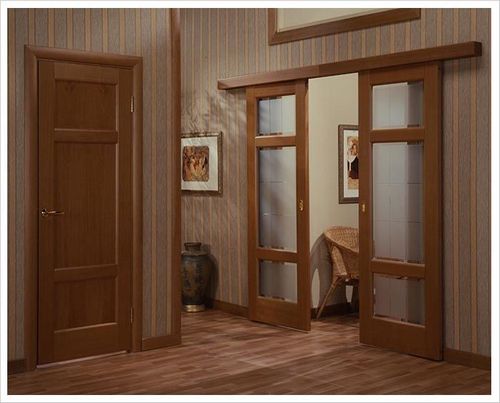 Двери филенчатые деревянные