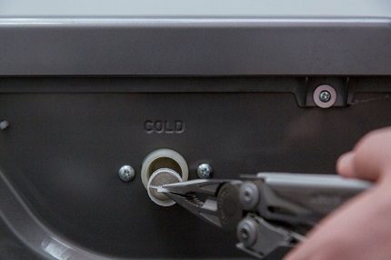 Как избавиться от неприятного запаха в стиральной машине