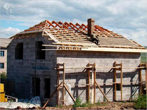 Как построить полувальмовую крышу - технология строительства полувальмовой крыши
