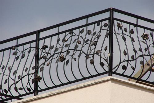 Кованые балконы: выбор и этапы изготовления