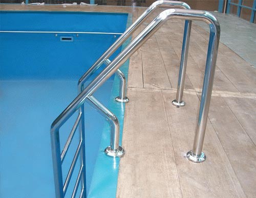 Лестница для бассейна: инструкция по монтажу. Как установить лестницу для бассейна