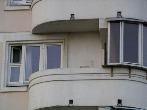 Остекление балкона в доме серии п 3м: плюсы и варианты
