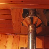 Проход трубы через потолок бани - Banya-Expert.com - портал о технологиях строительства бани. Соединяем опыт профессионалов и частных мастеров на единой площадке