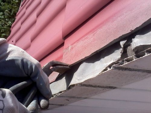 Ремонт крыши и устранение протечек кровли своими руками. Инструкция.