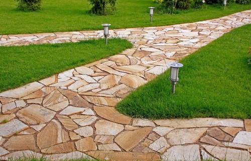 Садовый камень в дизайне дачного участка. Примеры использования садового камня в дизайне дачного участка
