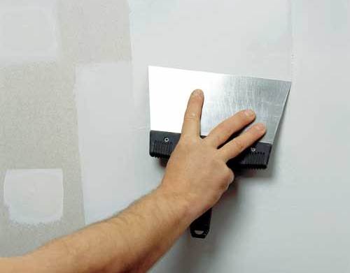 Шпатлевка стен под обои: пошаговая инструкция. Шпатлевание стен под обои. Как самостоятельно осуществить шпатлевку стен под обои