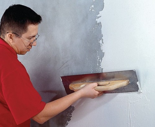 Шпатлевка стен под обои: пошаговая инструкция. Шпатлевание стен под обои. Как самостоятельно осуществить шпатлевку стен под обои