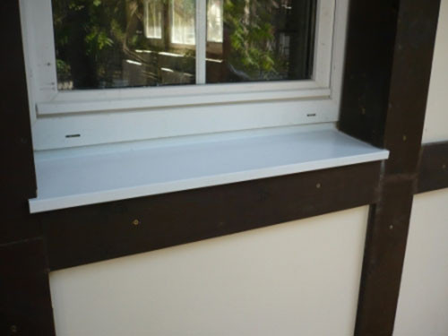 Установка отлива на окно. Как установить отливы на окна своими руками. Способы установки отливов на окна. Как самостоятельно установить отливы на пластиковые окна.